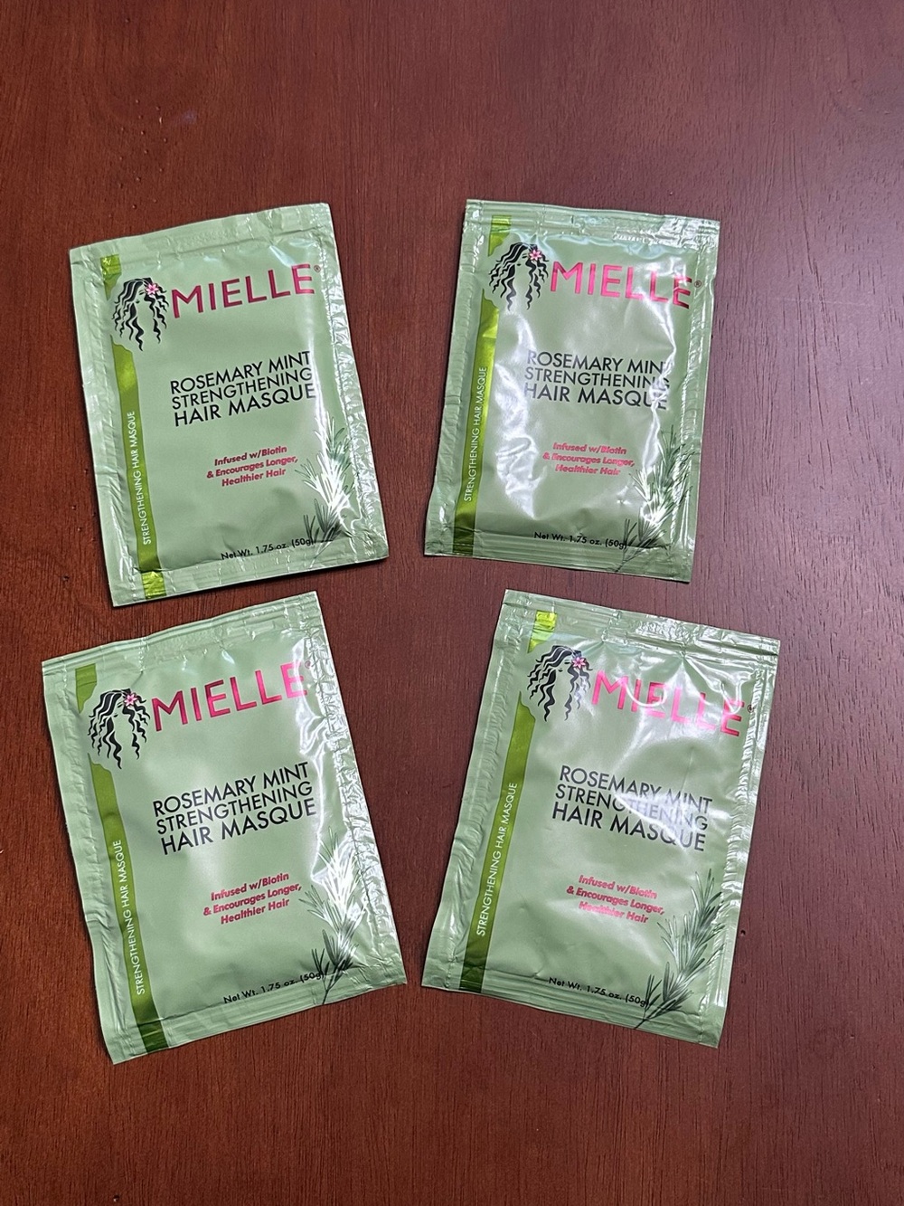 Mielle 4-Pack Rosemary Mint Strengthening Hair Masque